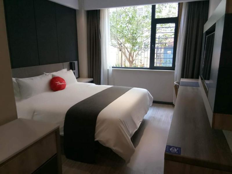 Thank Inn Plus Hotel Shandong Qingdao Olympic Sailing May 4Th Square Dış mekan fotoğraf